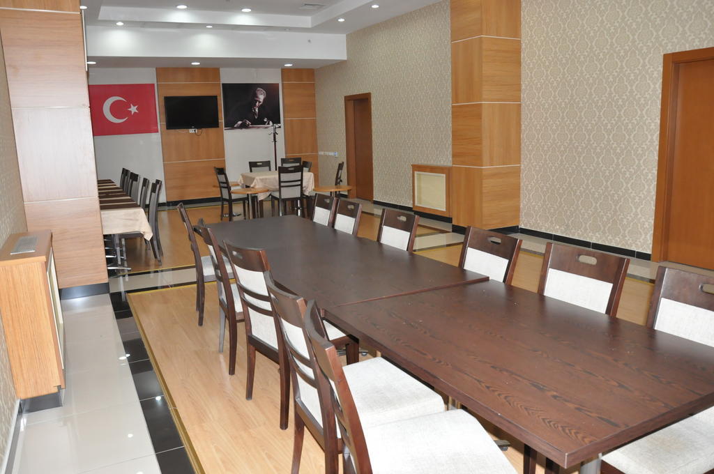 Ilksan Deha Hotel Анкара Екстериор снимка