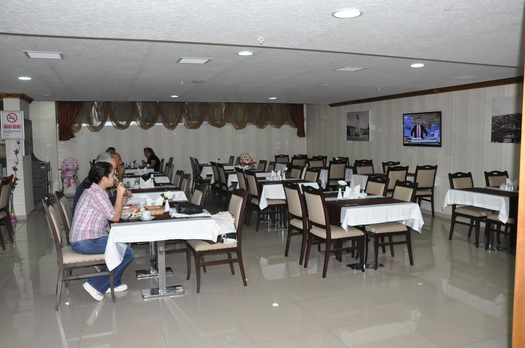 Ilksan Deha Hotel Анкара Екстериор снимка
